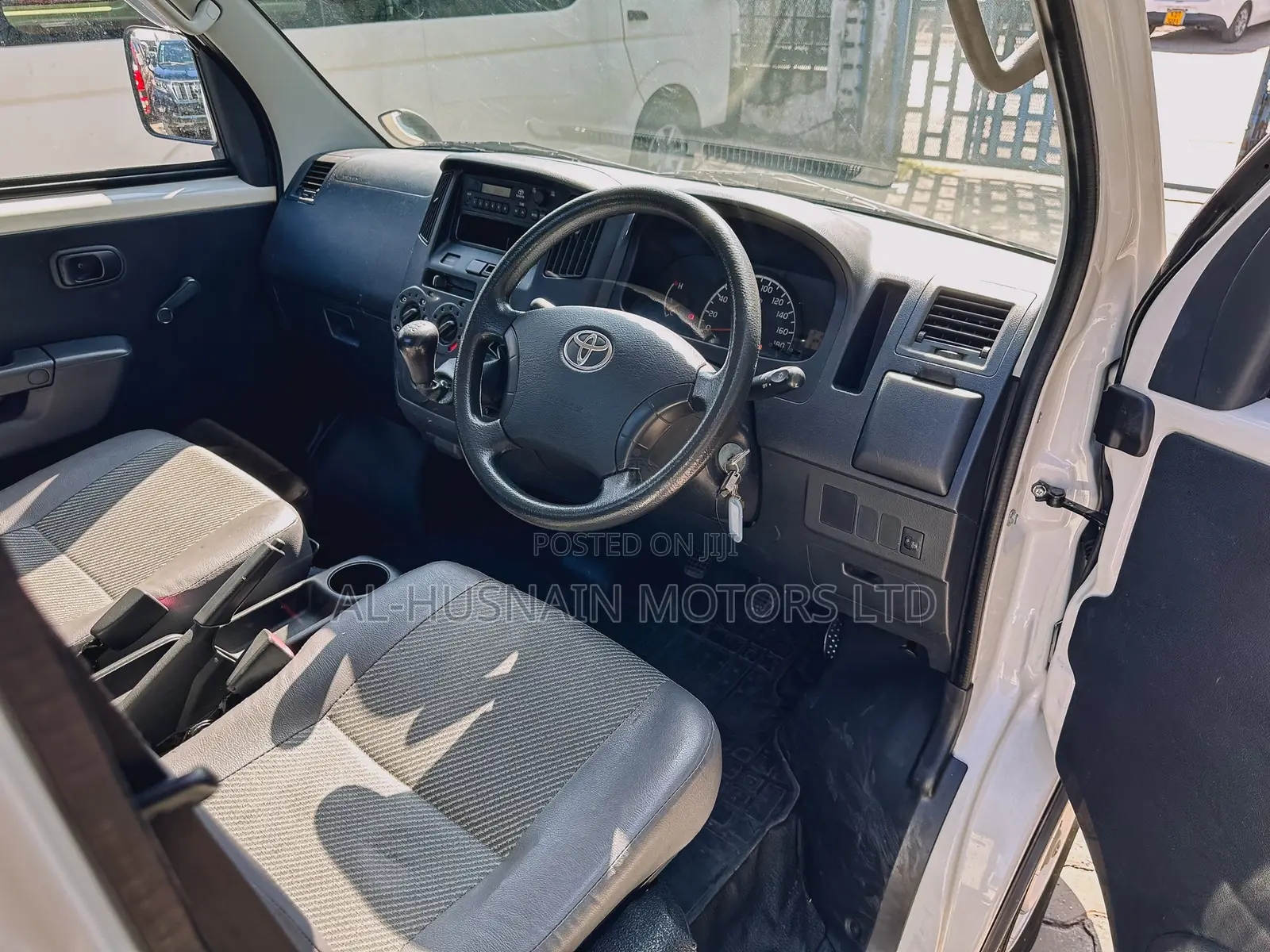 Toyota TownAce 2018 Pearl