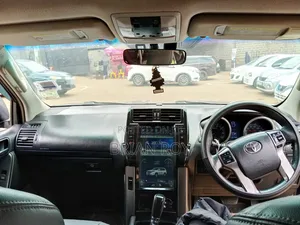 Toyota Land Cruiser Prado 2011 Black