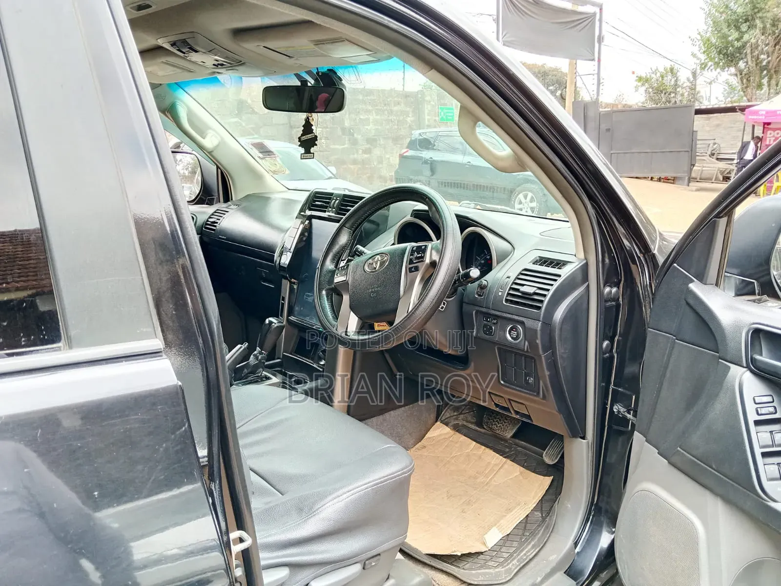 Toyota Land Cruiser Prado 2011 Black