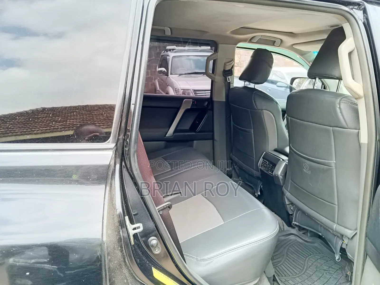 Toyota Land Cruiser Prado 2011 Black