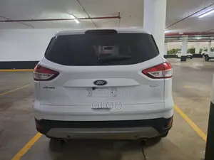 Ford Kuga 1.6 EcoBoost 150hp 2WD Titanium 2014 White