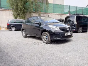 Toyota Vitz 2012 Black