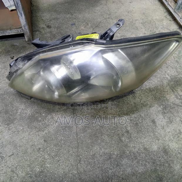 Auris 2010 Headlight Xenon Black