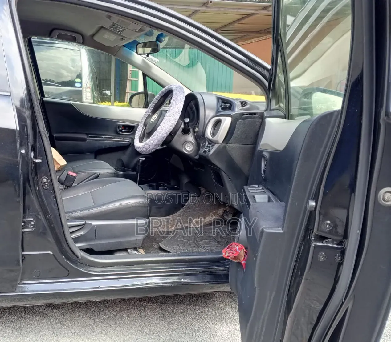 Toyota Vitz 2012 Black