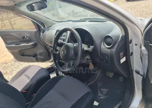 Nissan March 2015 Silver