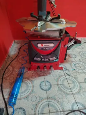 Automotive Service Centres Heavy Duty Tyre Changer STC-768 Sunshine