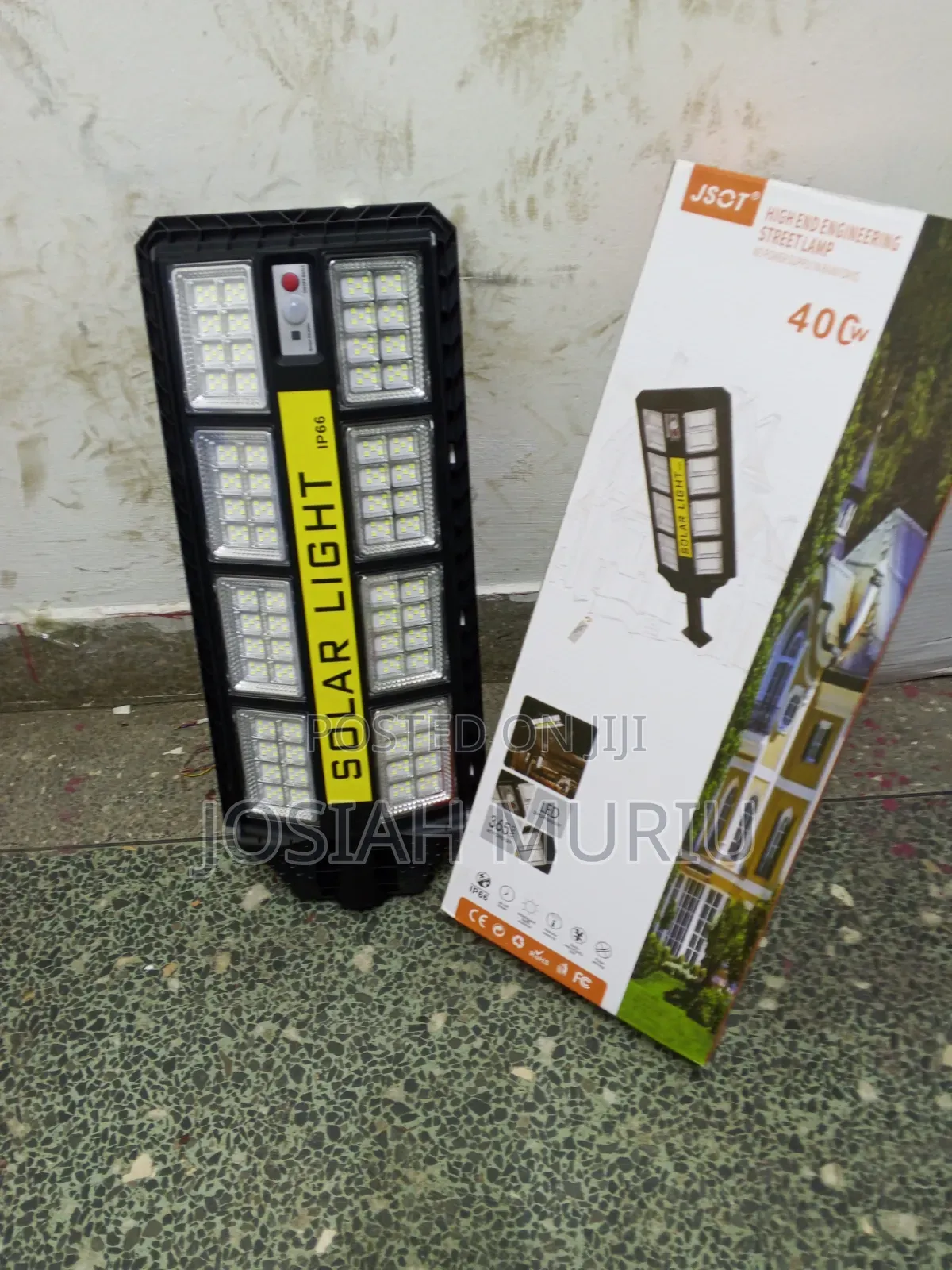 400W All-in-One Solar Street Light for Roads, Compounds &