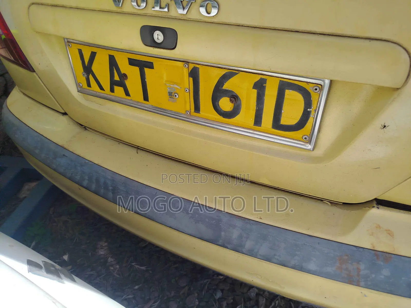 Volvo S60 2000 Yellow