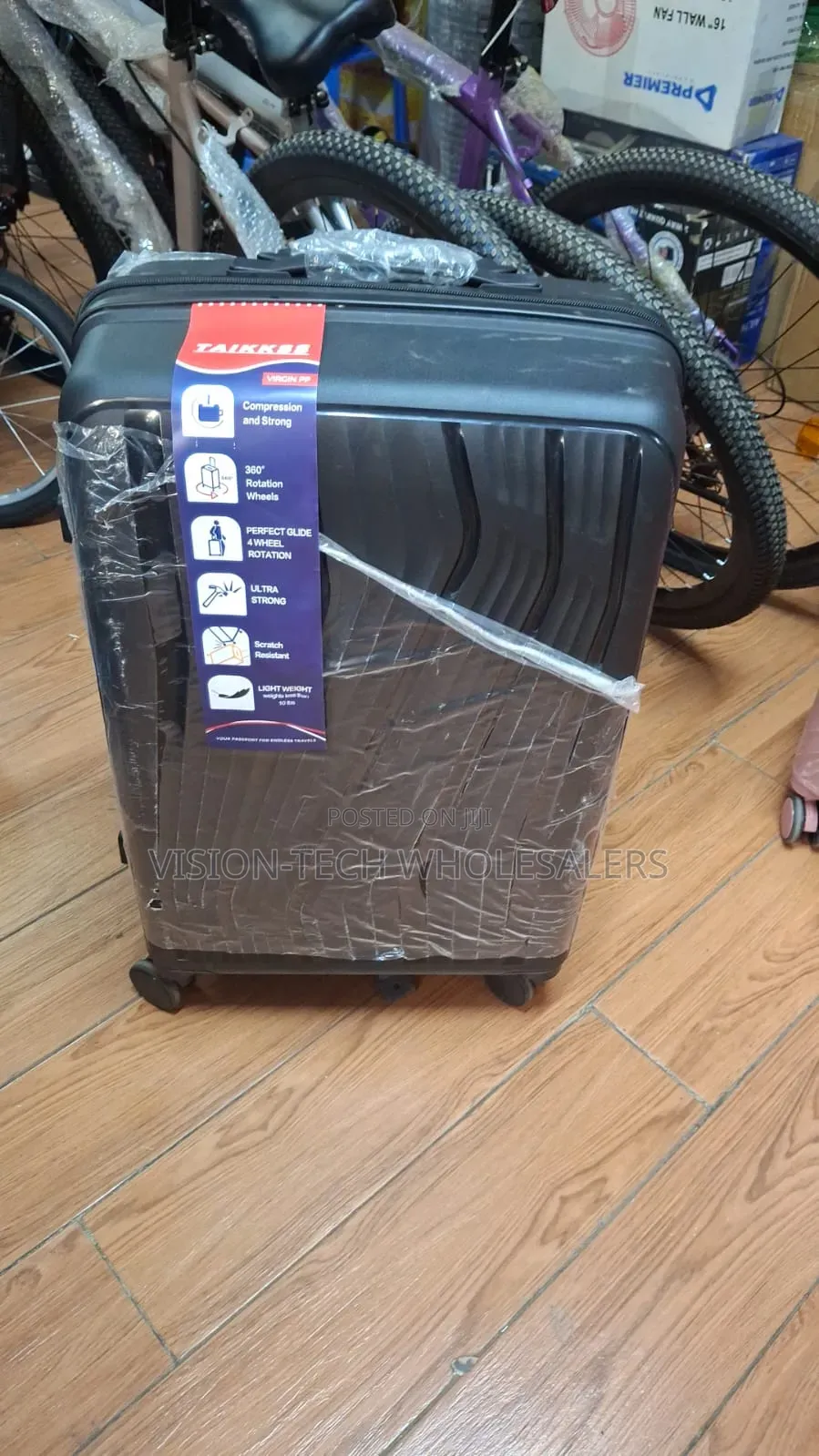 Rubber Suitcase Medium BLACK