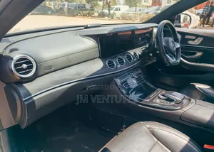 Mercedes-Benz E250 2016 Black