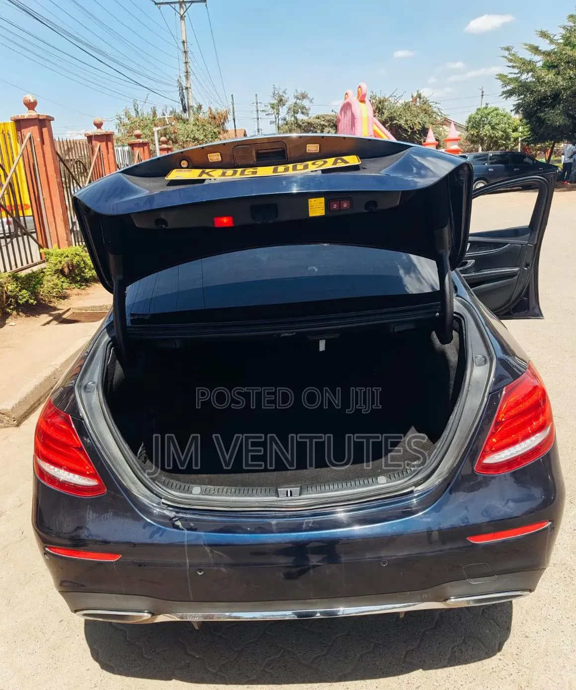 Mercedes-Benz E250 2016 Black