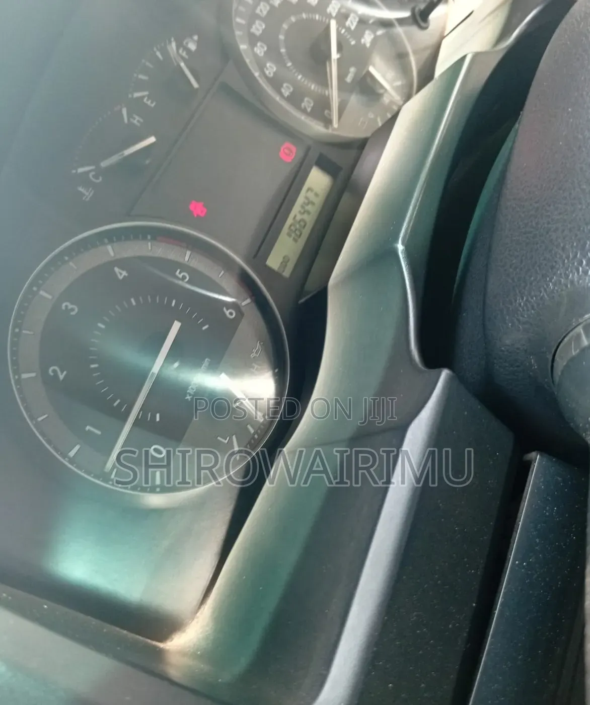 Toyota HiAce 2017