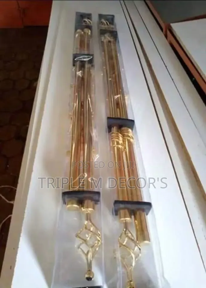 Gold Adjustable Double Curtain Rod Set Complete With Brackets