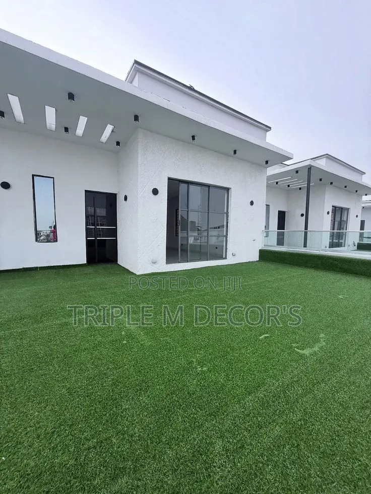 High-Density UV-Resistant Synthetic Turf Carpet Per Square Meter