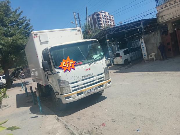 Isuzu Elf Canter