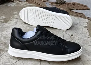 Lowcut Casual