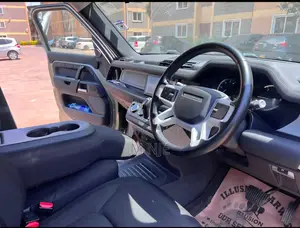 Land Rover Defender 2019 Green