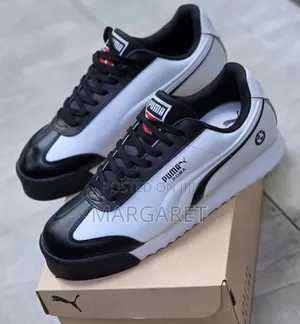 Puma Sneakers