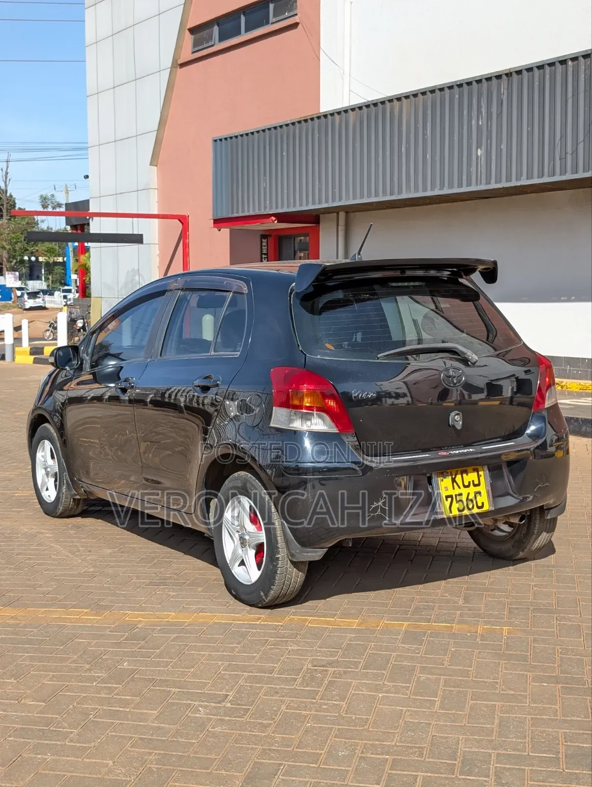 Toyota Vitz 2009 Black