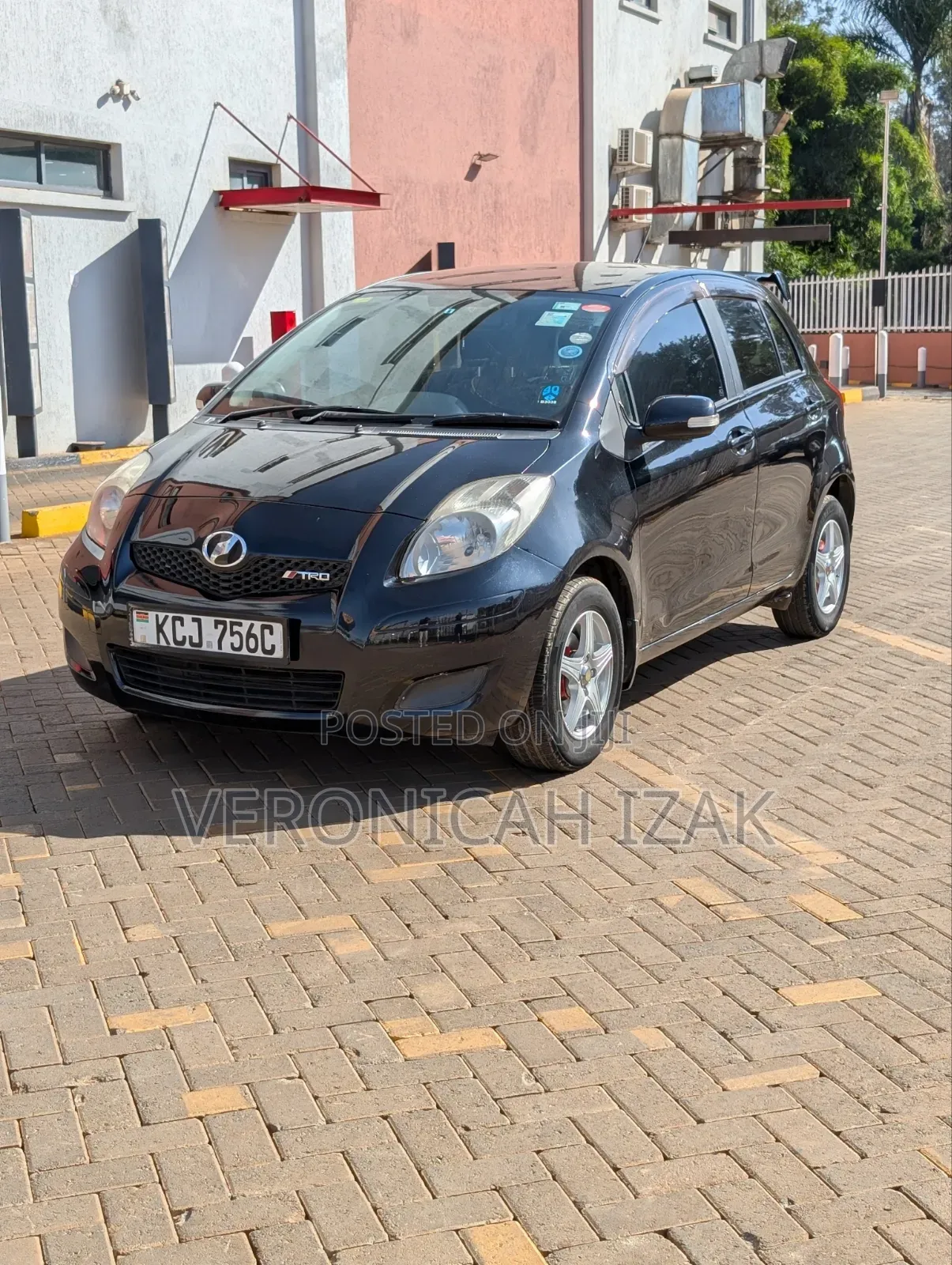 Toyota Vitz 2009 Black