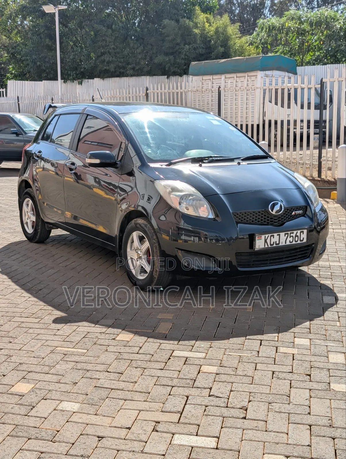 Toyota Vitz 2009 Black