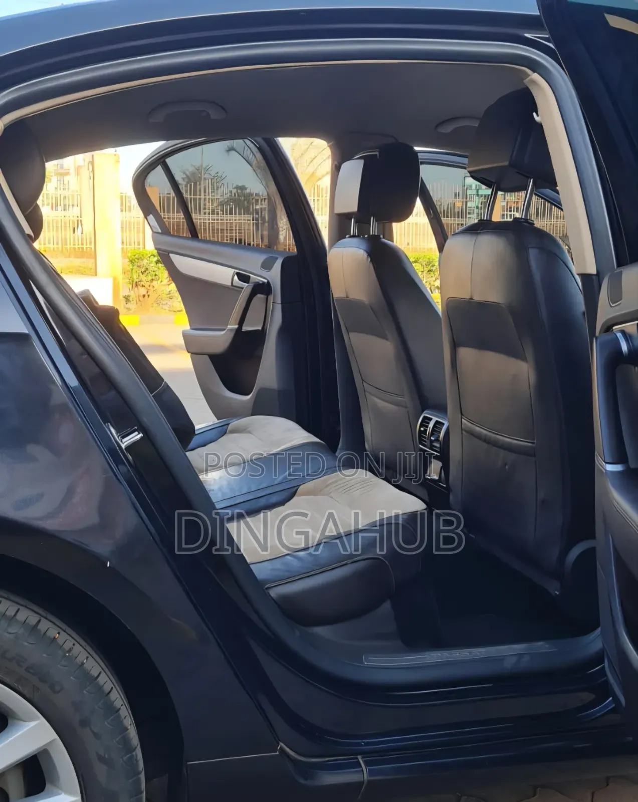 Volkswagen Passat 2013 Black