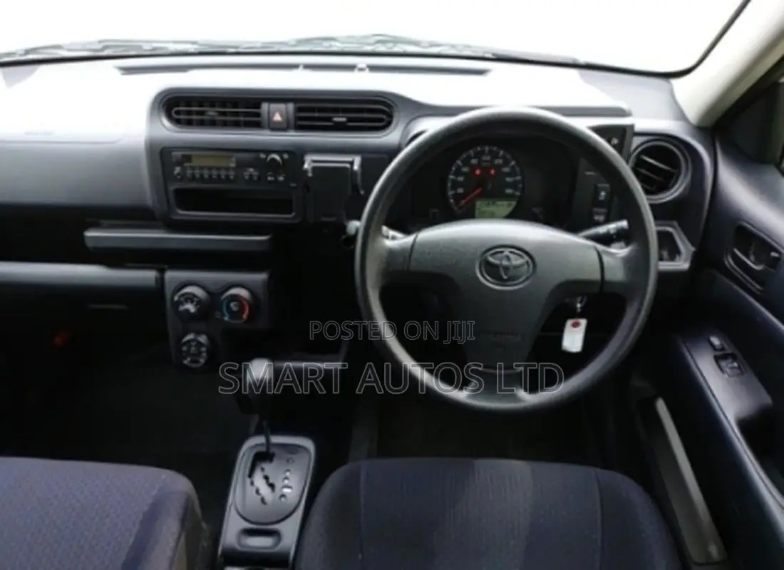 Toyota Probox 1.5 F 2WD 2019 Pearl