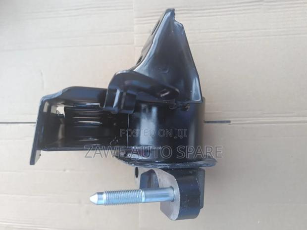 Right Engine Mount for Xtrail - thumbnail 2