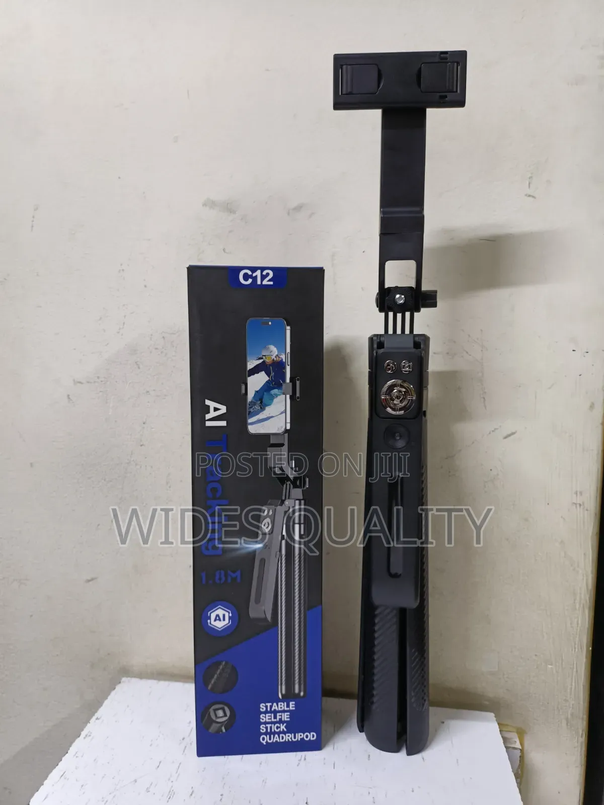C12 AI Tracking 1.8M Stable Selfie Stick Quadrupod