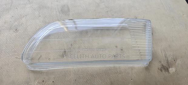 Head Lens B15
