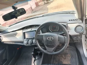 Toyota Axio 2014 Beige