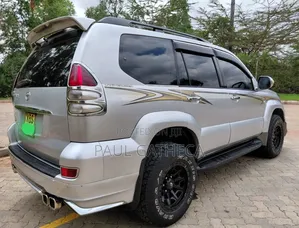Toyota Land Cruiser Prado 2005 Silver