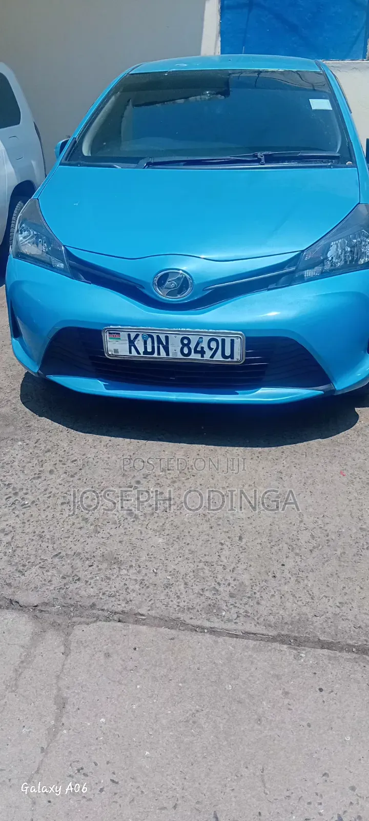 Toyota Vitz 2017 Blue