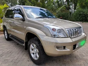 Toyota Land Cruiser Prado 2003 Gold