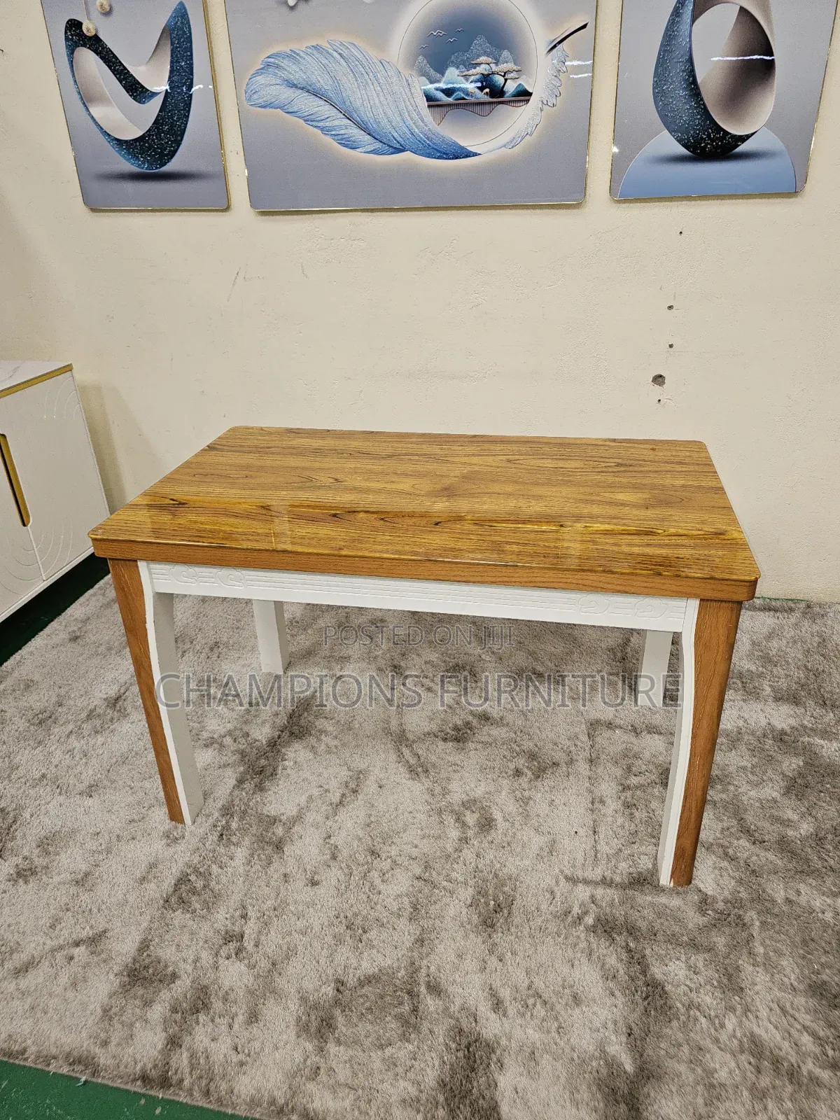 Classic Two Tone Fining Table