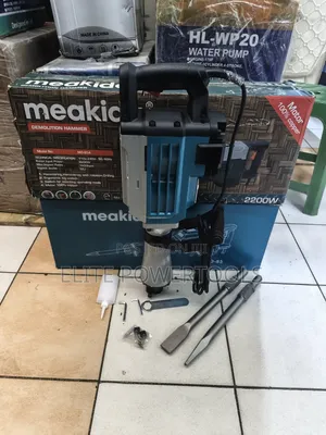Makita Heavy Duty Concrete Breaker/ Demolition Hammer
