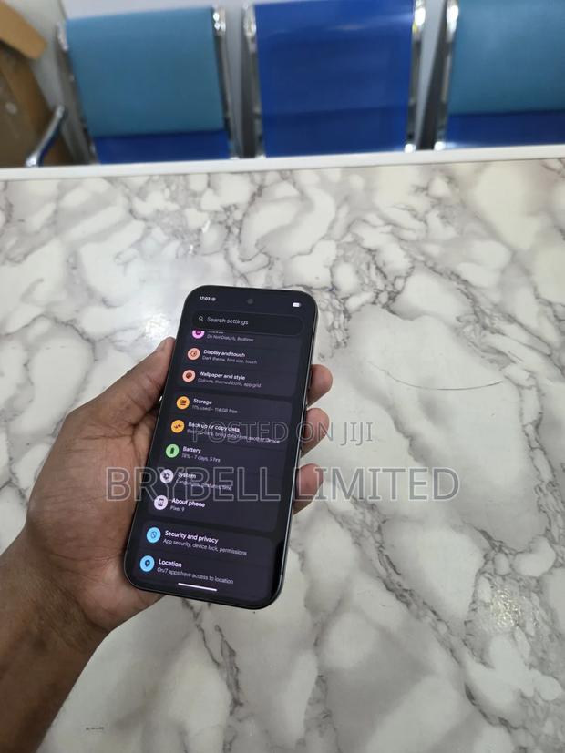 Google Pixel 9 128 GB Black - thumbnail 10