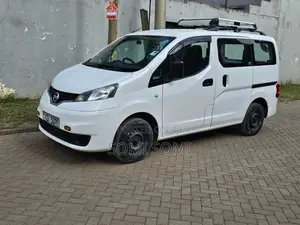 Nissan NV1500 2018 White