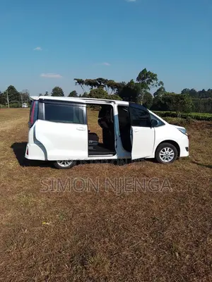 7 Seater Car Hire With a Driver