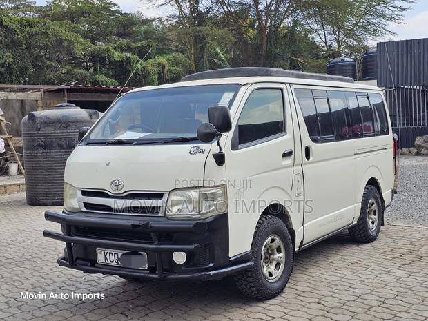 Toyota HiAce 2012 Brown
