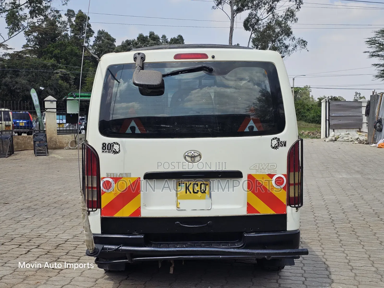Toyota HiAce 2012 Brown