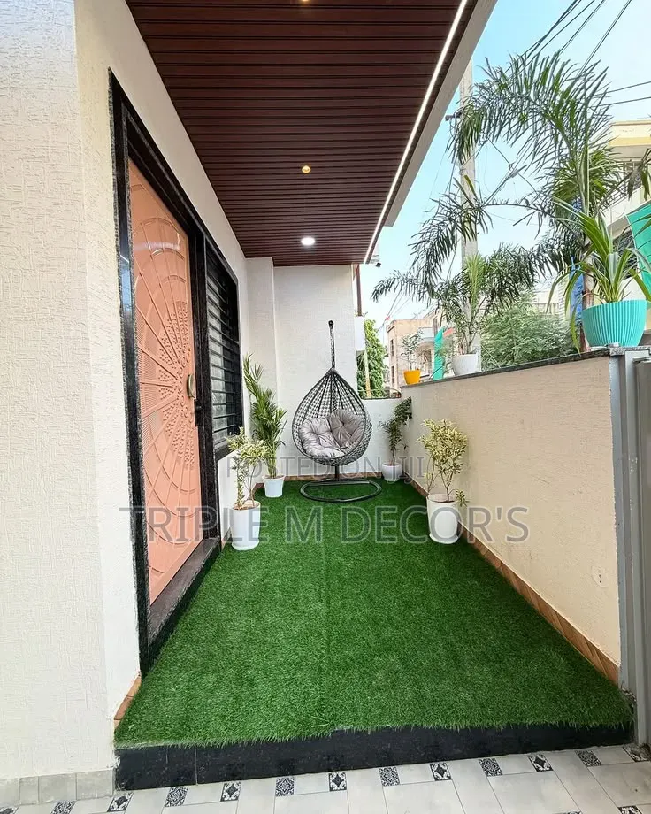 Odor-Free Pet Turf Artificial Grass Carpet for Dogs
