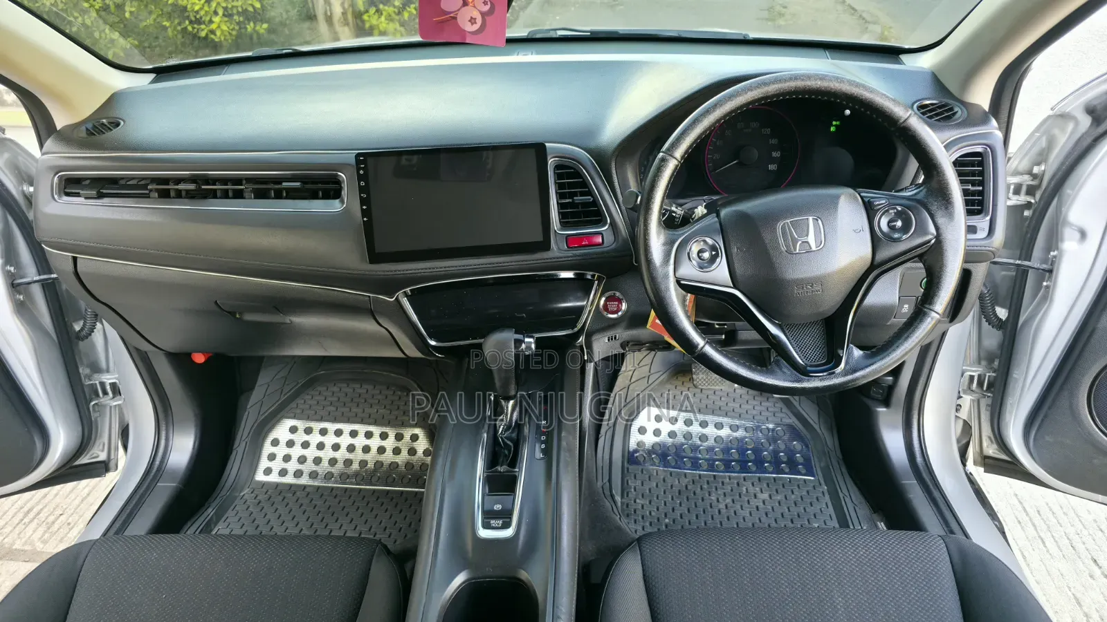 Honda Vezel 2015 Silver