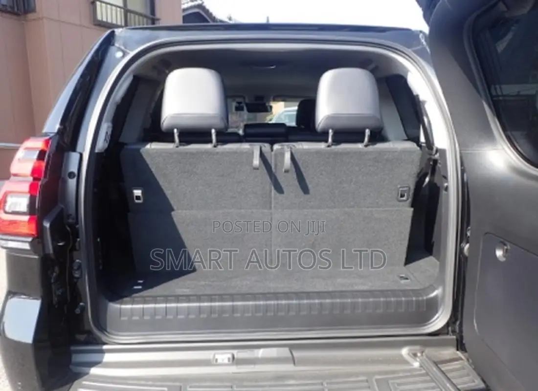 Toyota Land Cruiser Prado 2023 Matt Black