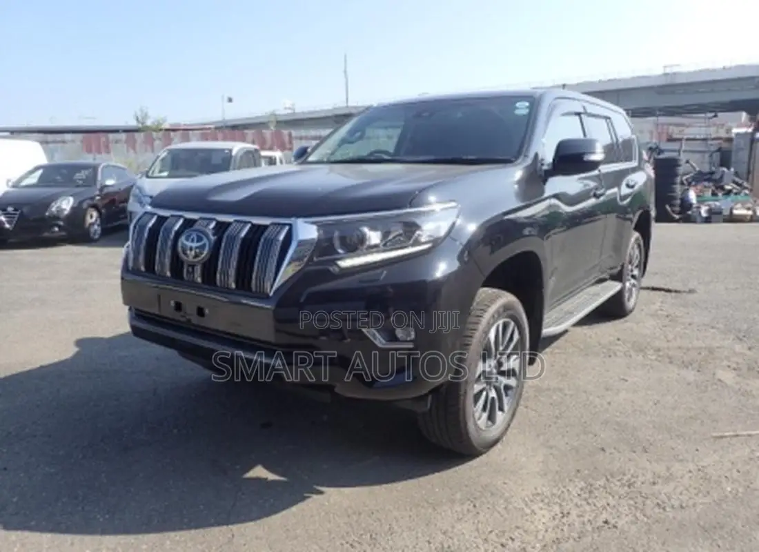 Toyota Land Cruiser Prado 2023 Matt Black