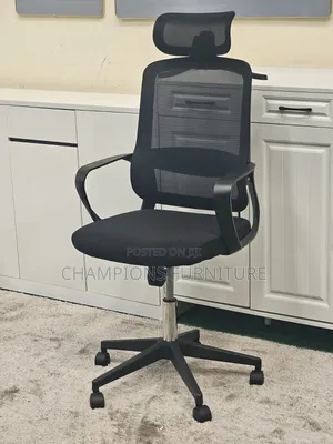 Office Staff Chair With Headrest