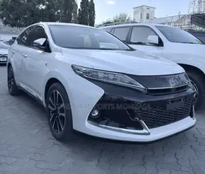 Toyota Harrier 2.0 Turbo GR Sport 2019 White