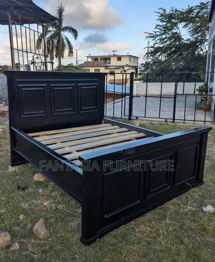 5x6 Glossy Black Wooden Panel Bed: Pay on Delivery