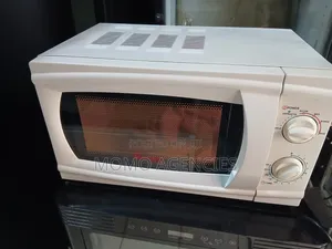 20l Ramtons Microwave