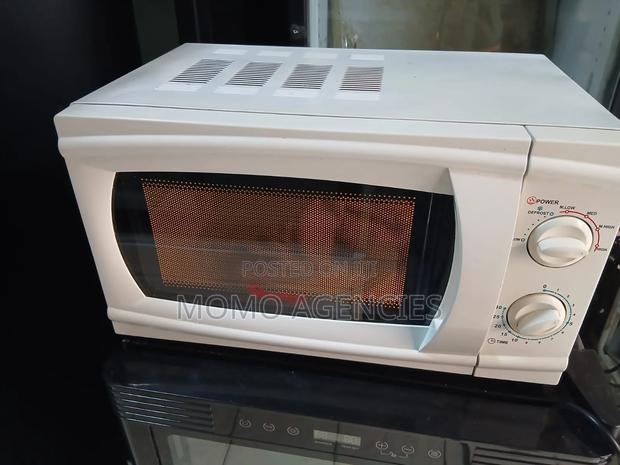 20l Ramtons Microwave